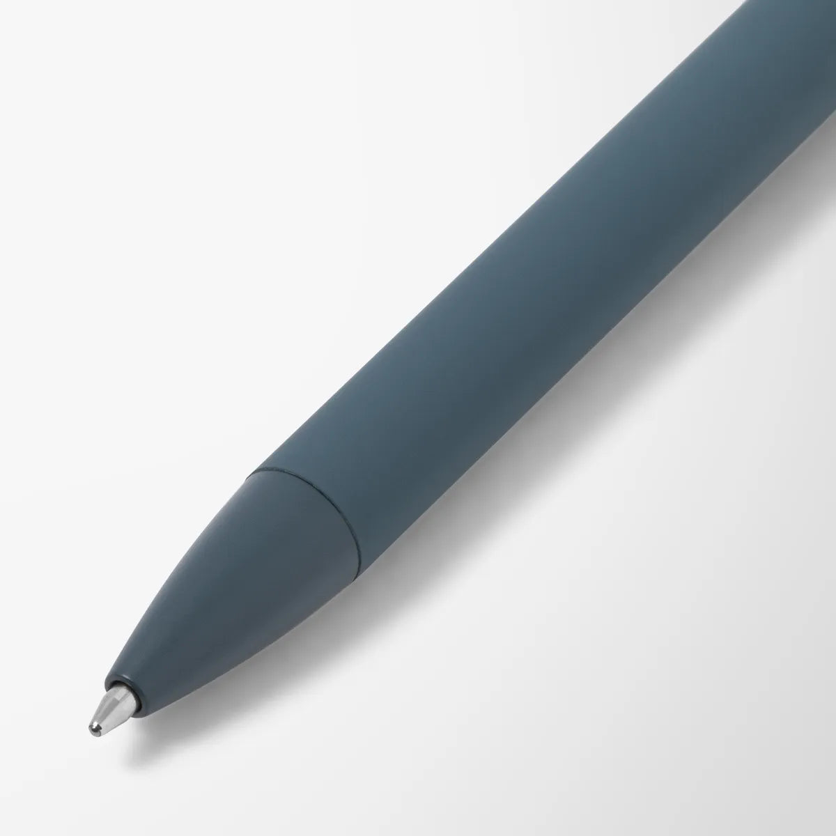 Engraved Mineral Monochrome Paragon Pen